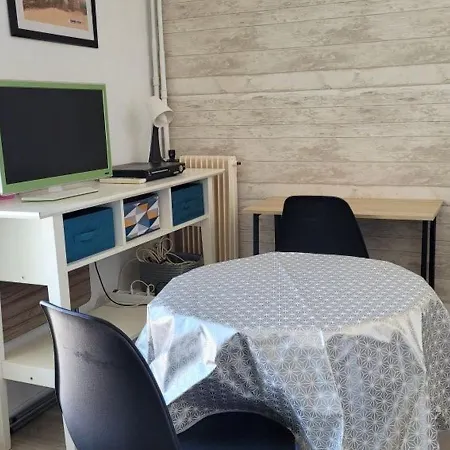 15.01m² - Securisee - Proche Et Commodites - Fr-1-646-12 *