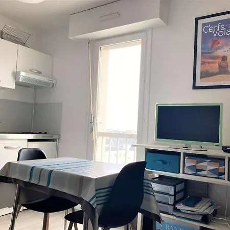 15.01m² - Securisee - Proche Et Commodites - Fr-1-646-12 Apartment *
